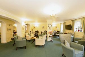 Communal Lounge- click for photo gallery